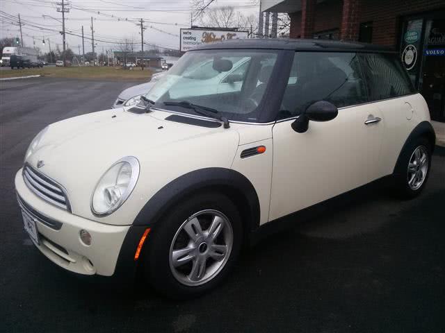 2006 MINI Cooper Hardtop 2dr Cpe, available for sale in Wallingford, Connecticut | Vertucci Automotive Inc. Wallingford, Connecticut