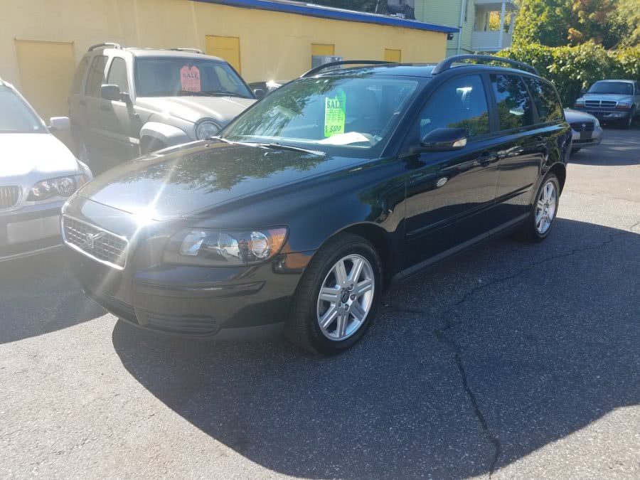 2006 Volvo V50 2.4L Auto w/Sunroof, available for sale in East Hartford , Connecticut | Classic Motor Cars. East Hartford , Connecticut