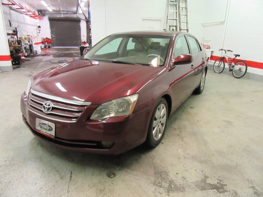 2007 Toyota Avalon 4dr Sdn XLS (Natl), available for sale in Little Ferry, New Jersey | Victoria Preowned Autos Inc. Little Ferry, New Jersey