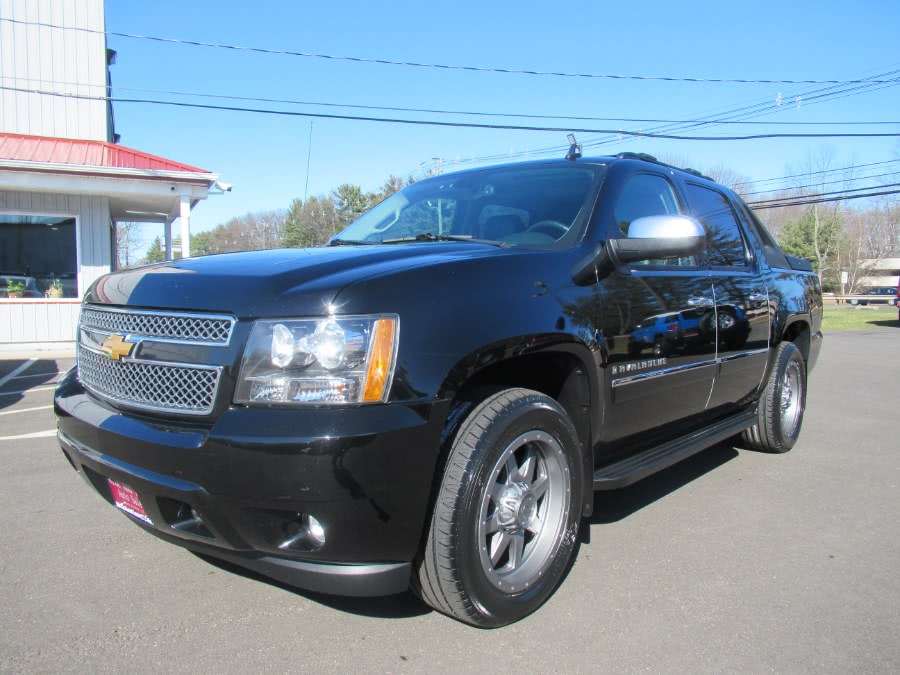 2009 Chevrolet Avalanche 4WD Crew Cab 130" LTZ, available for sale in South Windsor, Connecticut | Mike And Tony Auto Sales, Inc. South Windsor, Connecticut