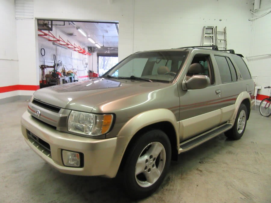 2002 Infiniti QX4 4dr SUV Luxury 4WD, available for sale in Little Ferry, New Jersey | Victoria Preowned Autos Inc. Little Ferry, New Jersey