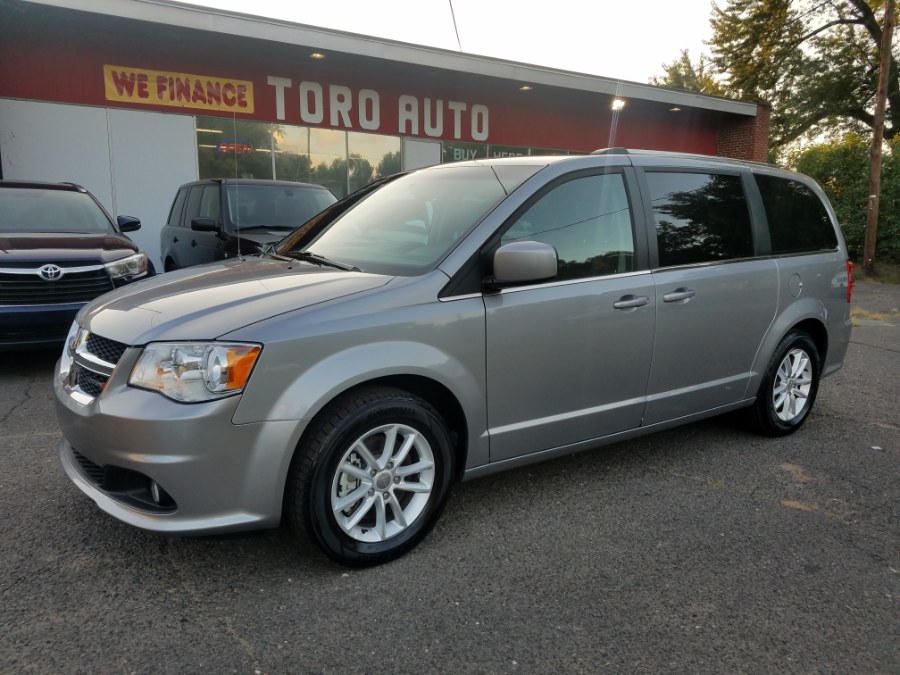 2018 Dodge Grand Caravan SXT Wagon, available for sale in East Windsor, Connecticut | Toro Auto. East Windsor, Connecticut