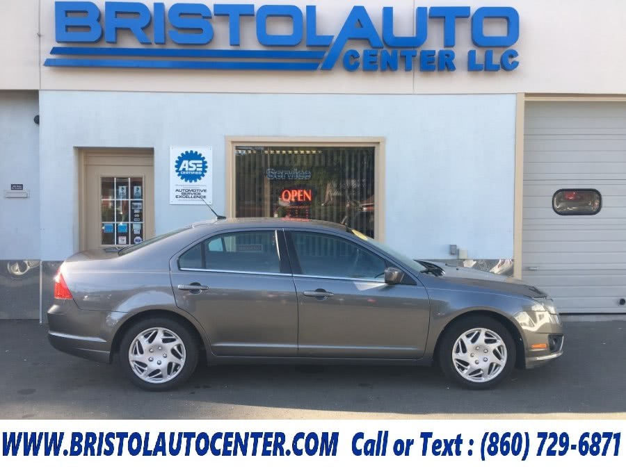 2010 Ford Fusion 4dr Sdn SE FWD, available for sale in Bristol, Connecticut | Bristol Auto Center LLC. Bristol, Connecticut