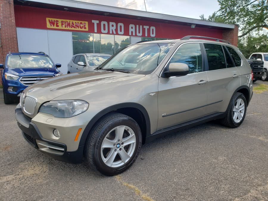 2008 BMW X5 AWD 4dr 4.8i Roof Navi 3rd Raw, available for sale in East Windsor, Connecticut | Toro Auto. East Windsor, Connecticut