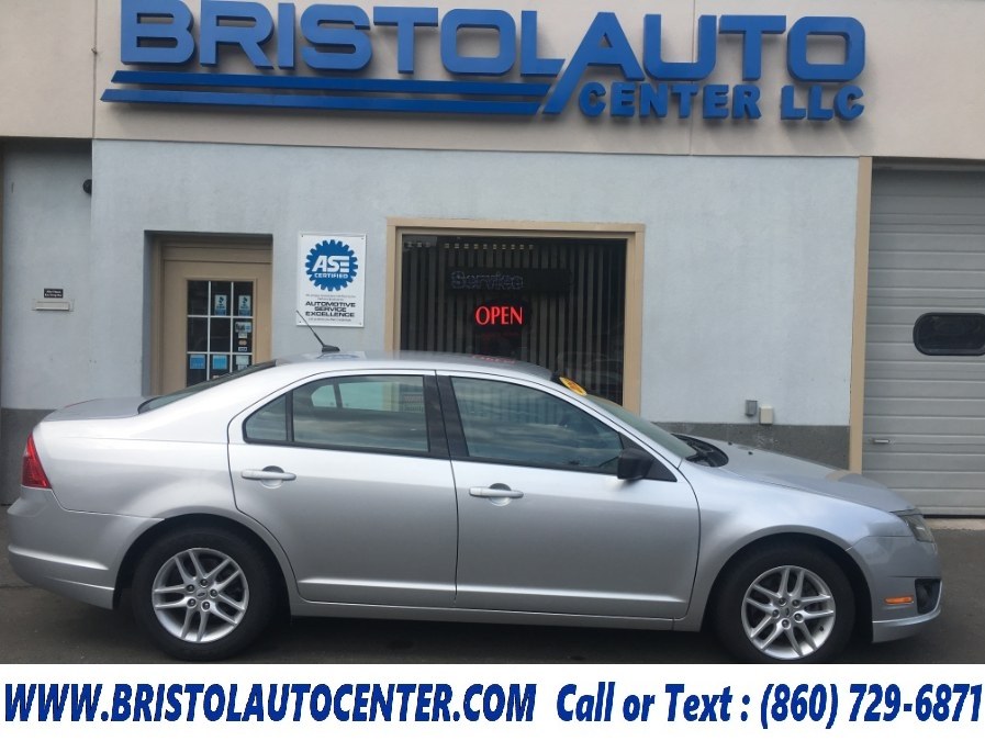 2012 Ford Fusion 4dr Sdn S FWD, available for sale in Bristol, Connecticut | Bristol Auto Center LLC. Bristol, Connecticut