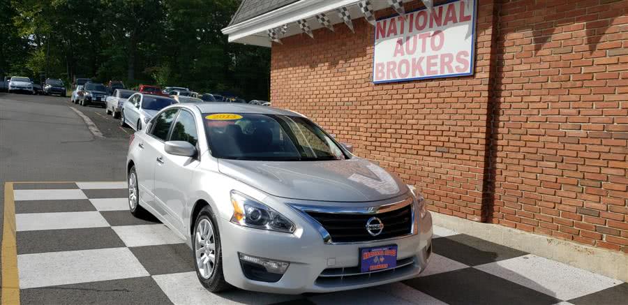 2013 Nissan Altima 4dr Sdn 2.5 S, available for sale in Waterbury, Connecticut | National Auto Brokers, Inc.. Waterbury, Connecticut