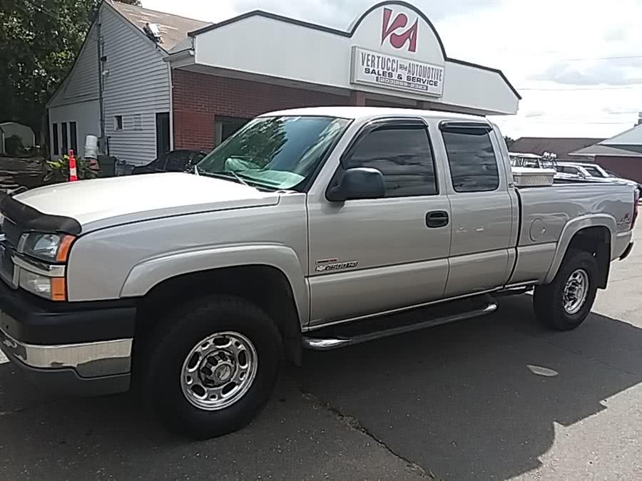 2004 Chevrolet Silverado 2500HD Ext Cab 143.5" WB 4WD LS, available for sale in Wallingford, Connecticut | Vertucci Automotive Inc. Wallingford, Connecticut