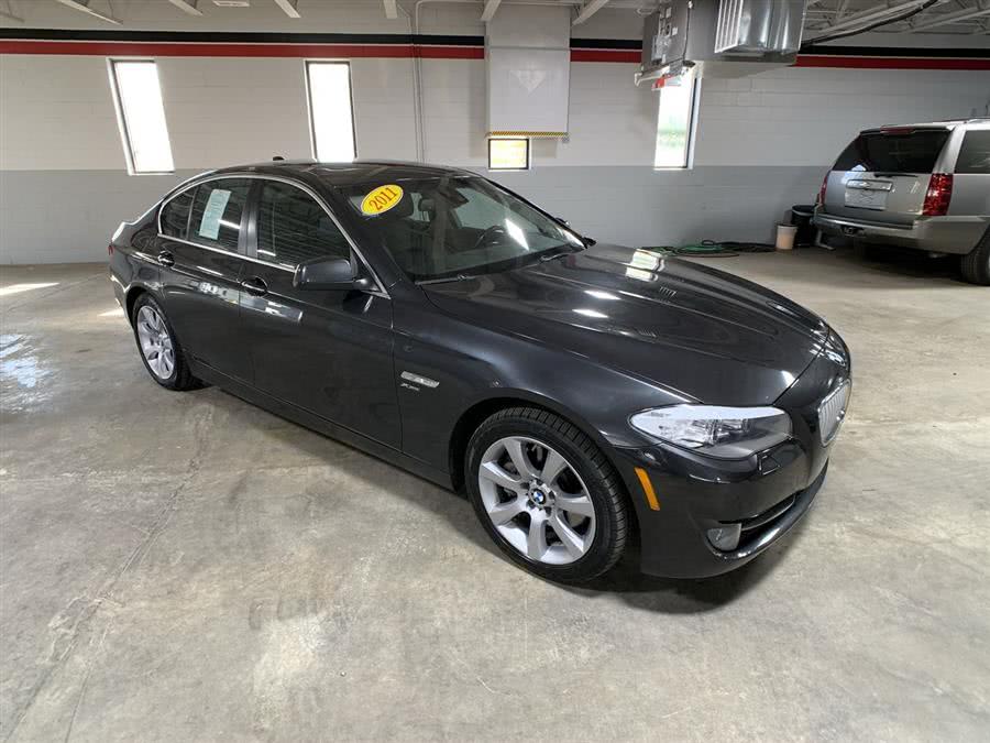 2011 BMW 5 Series 4dr Sdn 550i xDrive AWD, available for sale in Stratford, Connecticut | Wiz Leasing Inc. Stratford, Connecticut