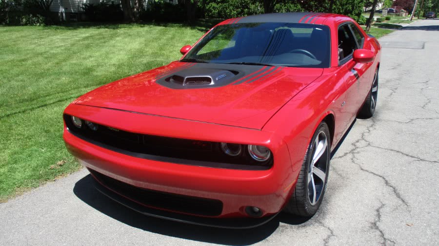 2016 dodge challenger 2dr Coupe Auto, available for sale in Bronx, New York | TNT Auto Sales USA inc. Bronx, New York
