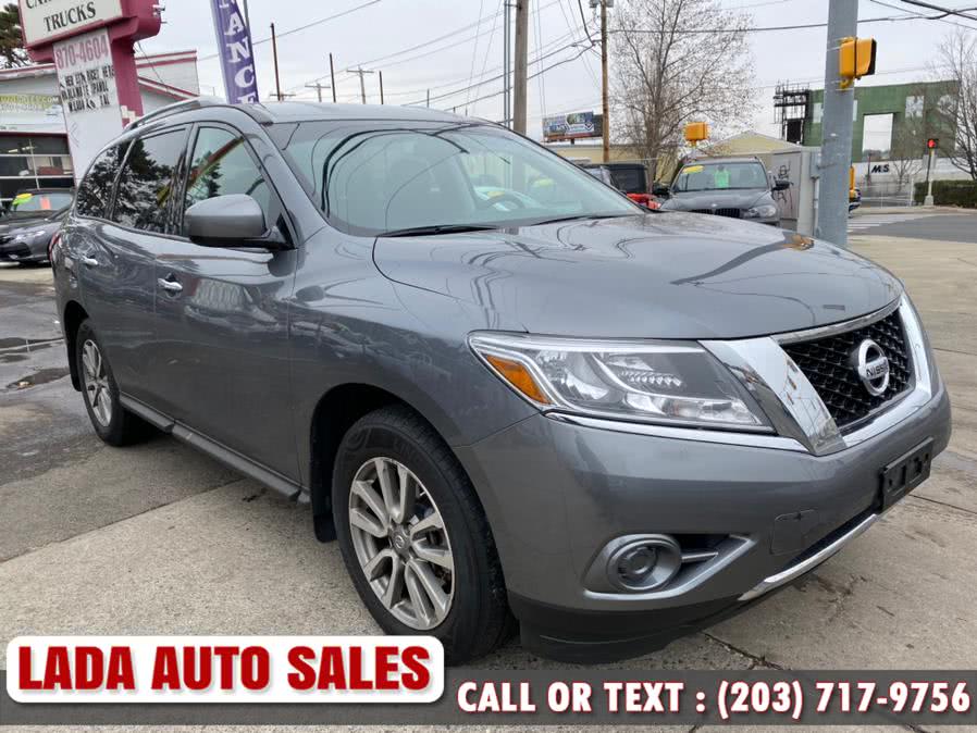 2015 Nissan Pathfinder 4WD 4dr S, available for sale in Bridgeport, Connecticut | Lada Auto Sales. Bridgeport, Connecticut