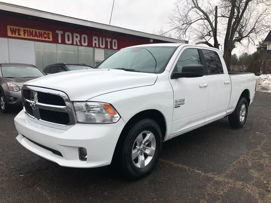 2019 Ram 1500 Classic SLT 4x4 Crew Cab 6''4" Box 5.7 Hemi V8, available for sale in East Windsor, Connecticut | Toro Auto. East Windsor, Connecticut