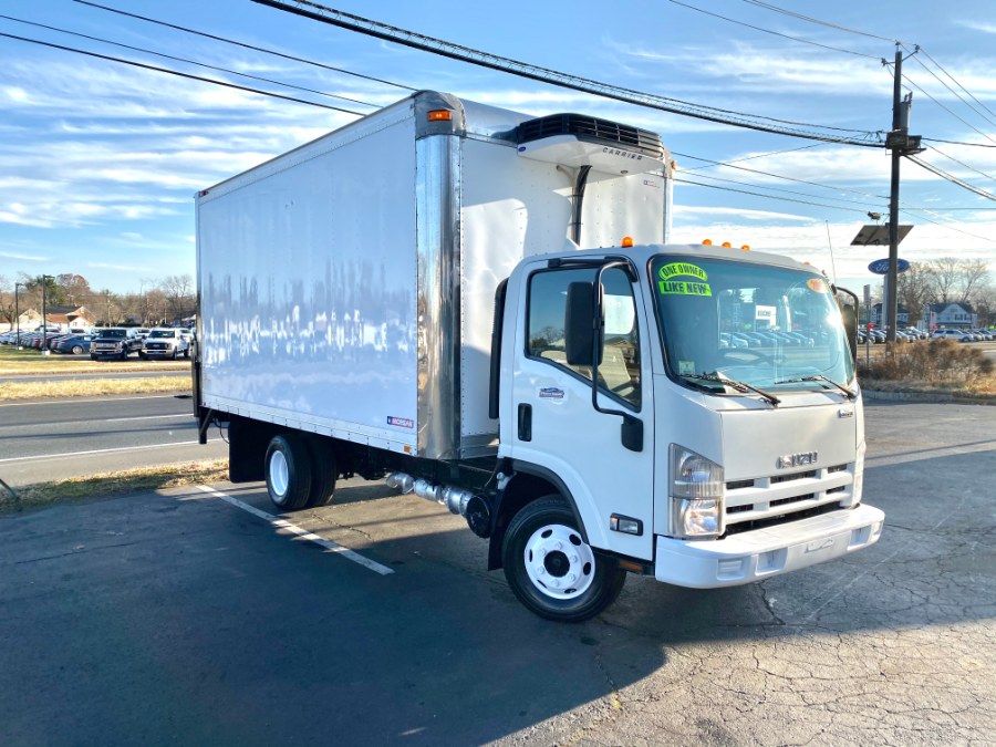 2009 Isuzu NPR's photo