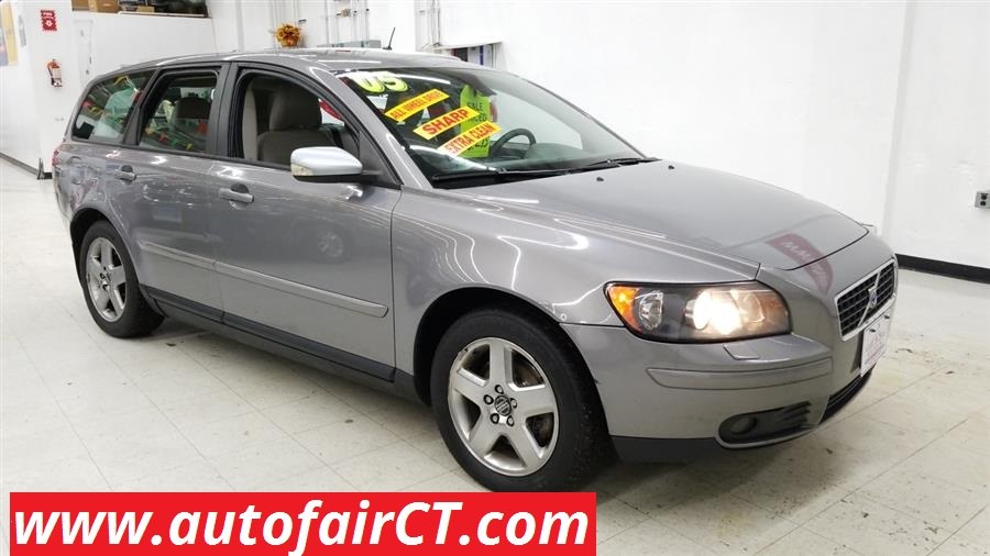 2005 Volvo V50 2.5L Turbo AWD Auto w/Sunroof, available for sale in West Haven, Connecticut | Auto Fair Inc.. West Haven, Connecticut