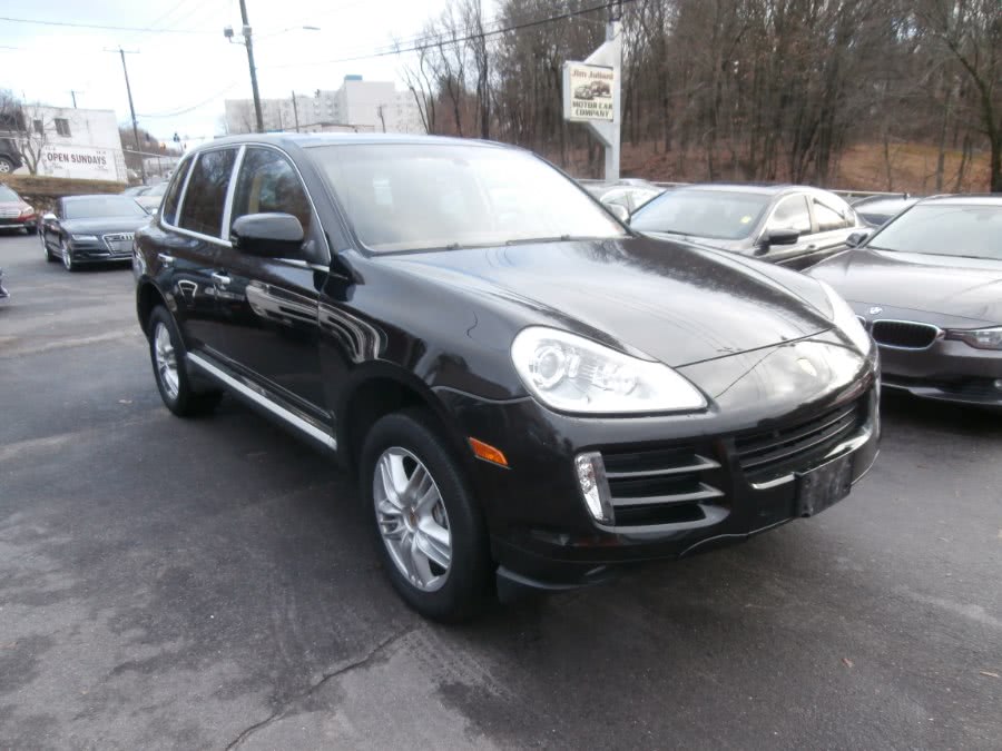 2008 Porsche Cayenne AWD 4dr Tiptronic, available for sale in Waterbury, Connecticut | Jim Juliani Motors. Waterbury, Connecticut
