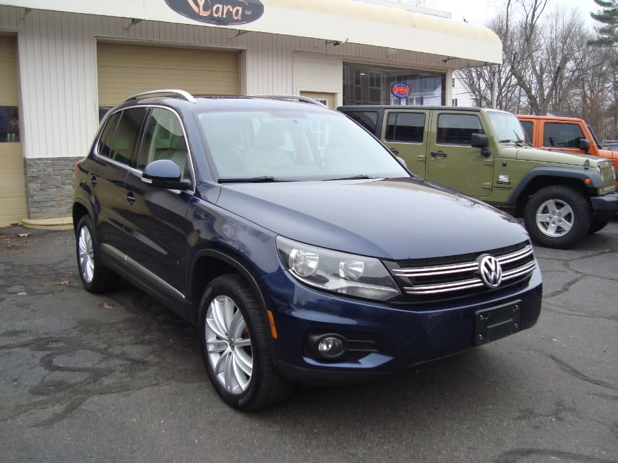 2012 Volkswagen Tiguan 4WD 4dr Auto SE w/Sunroof & Nav, available for sale in Manchester, Connecticut | Yara Motors. Manchester, Connecticut