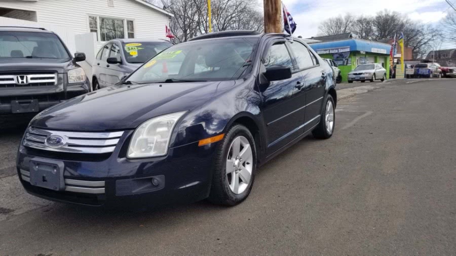 2008 Ford Fusion 4dr Sdn I4 SE FWD, available for sale in Hamden, Connecticut | Adonai Auto Sales LLC. Hamden, Connecticut