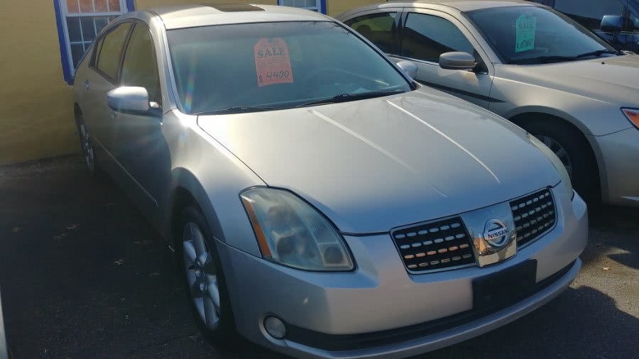 2004 Nissan Maxima 4dr Sdn SL Auto, available for sale in East Hartford , Connecticut | Classic Motor Cars. East Hartford , Connecticut