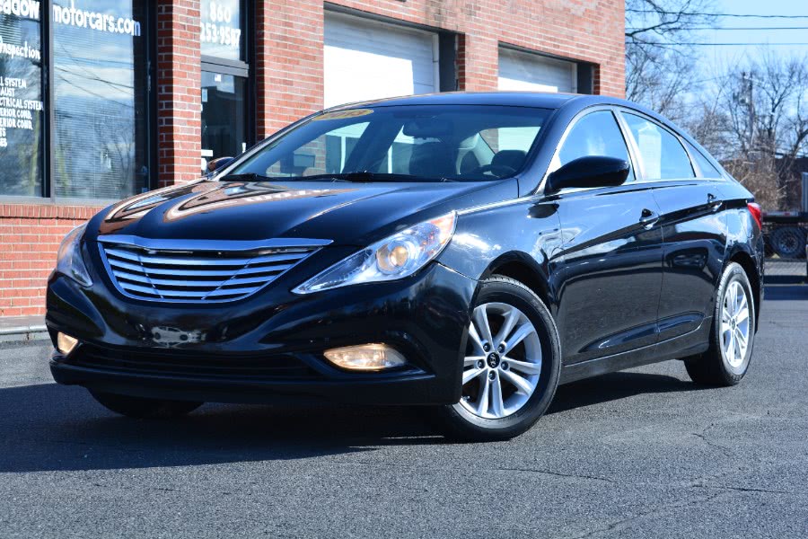 2013 Hyundai Sonata 4dr Sdn 2.4L Auto GLS, available for sale in ENFIELD, Connecticut | Longmeadow Motor Cars. ENFIELD, Connecticut