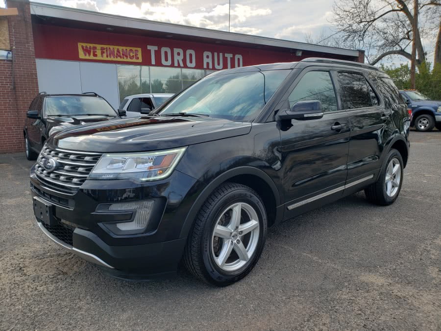 2017 Ford Explorer XLT 4WD, available for sale in East Windsor, Connecticut | Toro Auto. East Windsor, Connecticut