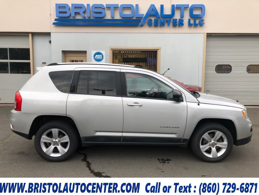 2011 Jeep Compass 4WD 4dr Latitude, available for sale in Bristol, Connecticut | Bristol Auto Center LLC. Bristol, Connecticut