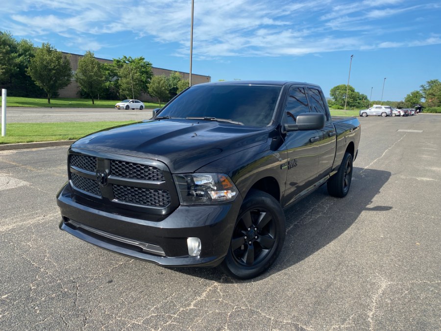 2017 RAM 1500 Express 4x4 Quad Cab 6'4's photo