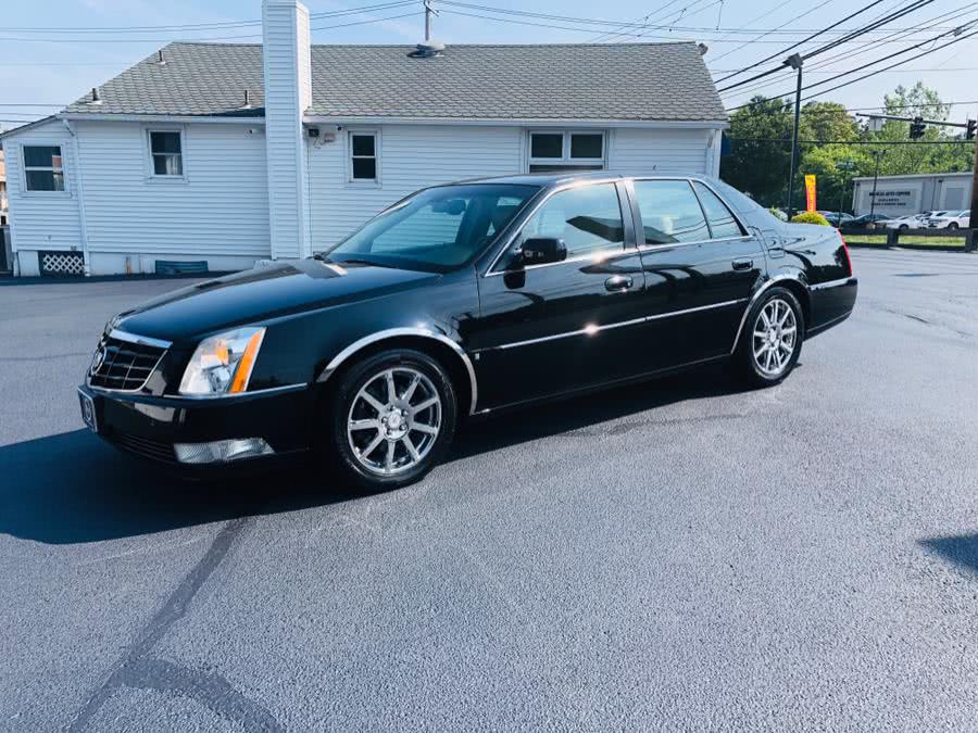 2008 Cadillac DTS 4dr Sdn w/1SE, available for sale in Milford, Connecticut | Chip's Auto Sales Inc. Milford, Connecticut