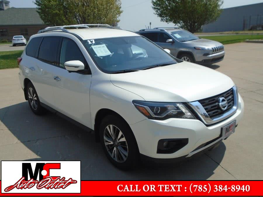 2017 Nissan Pathfinder 4x4 SL, available for sale in Hoxie, Kansas | M C Auto Outlet Inc. Hoxie, Kansas