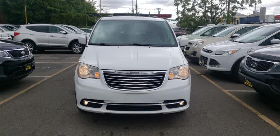 2016 Chrysler Town & Country 4dr Wgn Touring, available for sale in Little Ferry, New Jersey | Victoria Preowned Autos Inc. Little Ferry, New Jersey