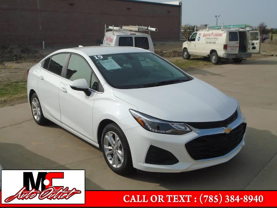 2019 Chevrolet Cruze 4dr Sdn LT, available for sale in Hoxie, Kansas | M C Auto Outlet Inc. Hoxie, Kansas