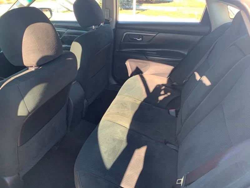 2015 Nissan Altima S - Photo 13