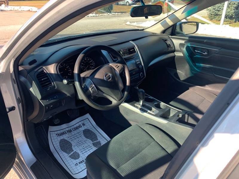 2015 Nissan Altima S - Photo 9