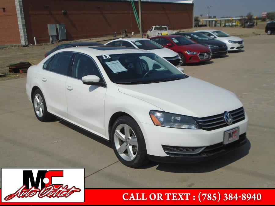 2013 Volkswagen Passat 4dr Sdn 2.5L Auto SE w/Sunroof PZEV, available for sale in Colby, Kansas | M C Auto Outlet Inc. Colby, Kansas