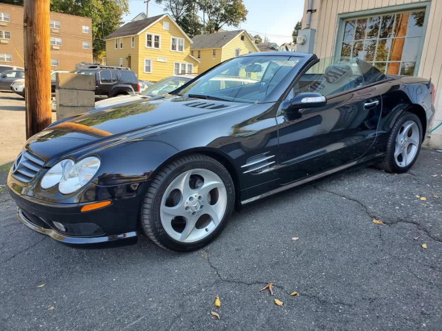 2005 Mercedes-Benz SL-Class 2dr Roadster 5.0L, available for sale in Shelton, Connecticut | Center Motorsports LLC. Shelton, Connecticut