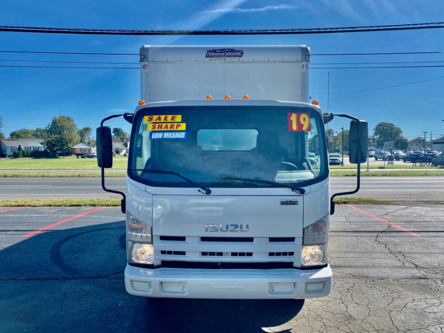 2019 Isuzu NPR-HD's photo