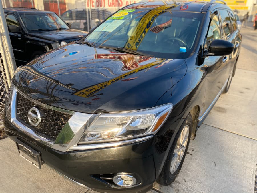 2016 Nissan Pathfinder 4WD 4dr Platinum, available for sale in Middle Village, New York | Middle Village Motors . Middle Village, New York