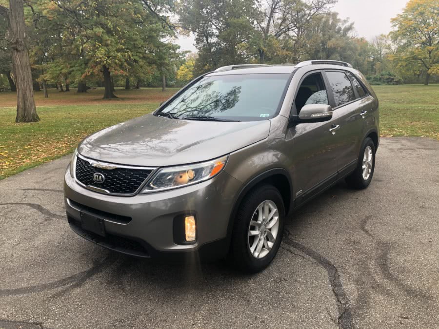 2015 Kia Sorento AWD 4dr I4 LX, available for sale in Lyndhurst, New Jersey | Cars With Deals. Lyndhurst, New Jersey