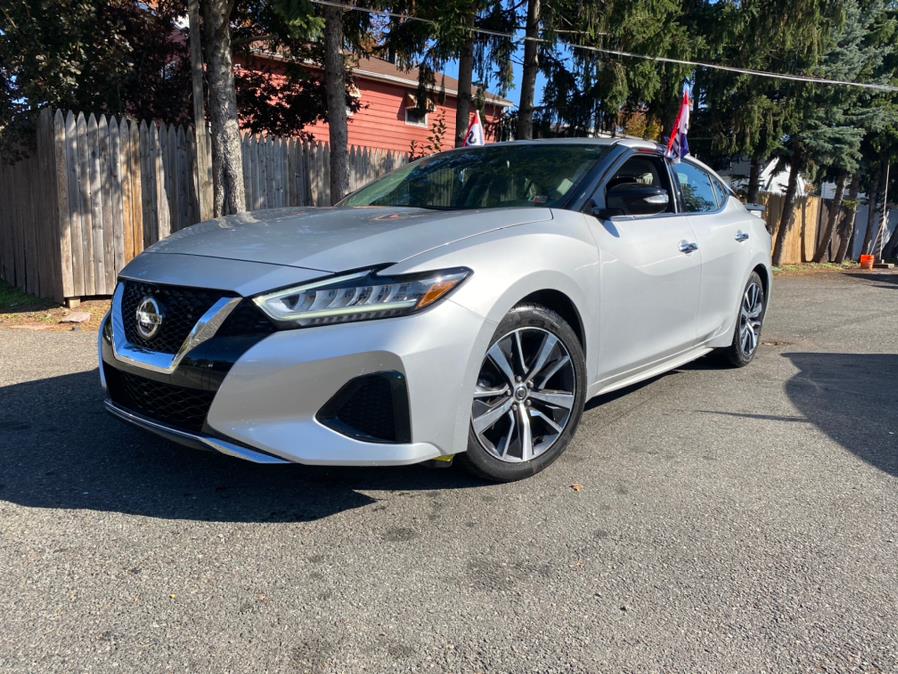 2020 Nissan Maxima SV's photo