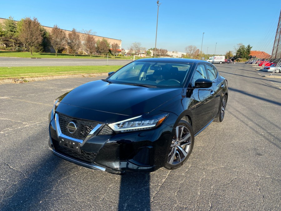 2019 Nissan Maxima S's photo