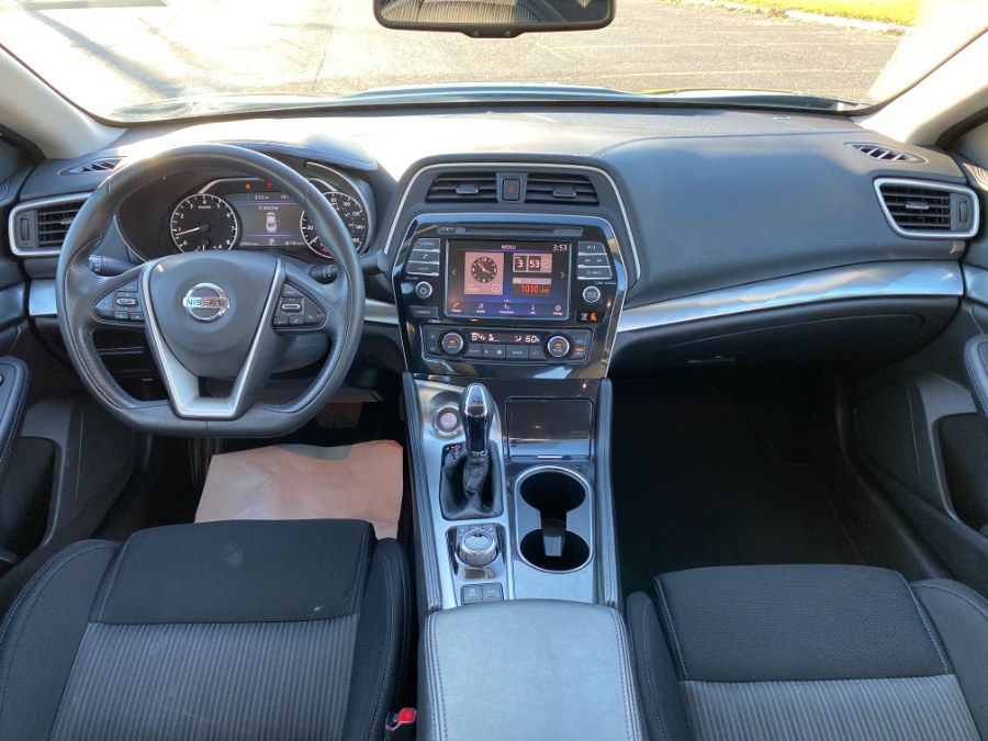 2019 Nissan Maxima S - Photo 12