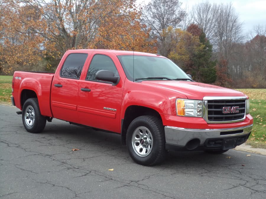 2011 GMC Sierra 1500 4WD Crew Cab 143.5", available for sale in Berlin, Connecticut | International Motorcars llc. Berlin, Connecticut