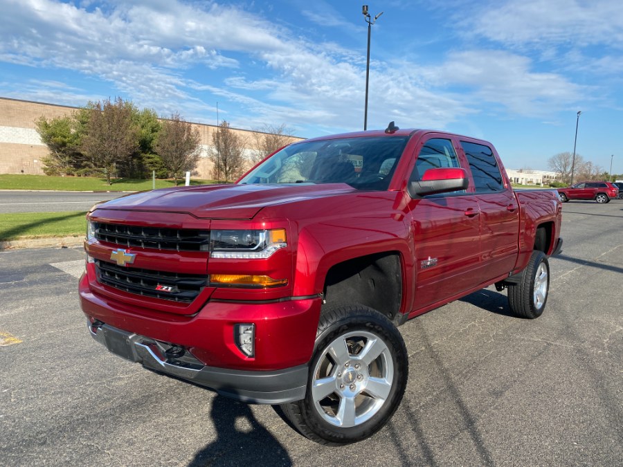 2018 Chevrolet Silverado 1500 LT 4X4 Crew Cab Short Box's photo