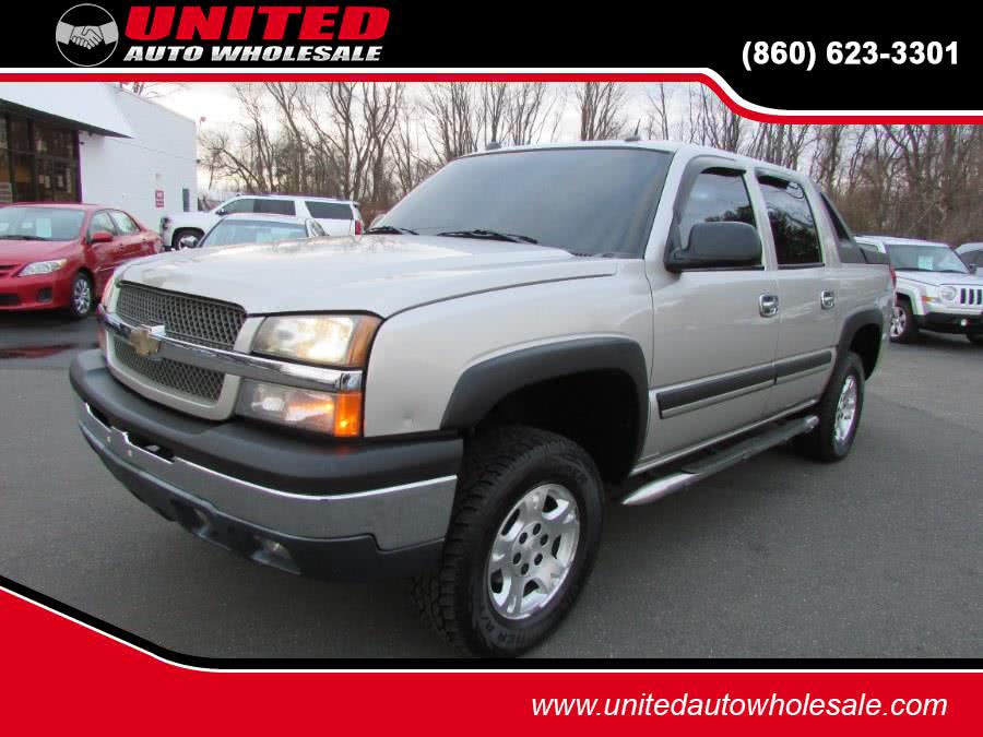 2004 Chevrolet Avalanche 1500 5dr Crew Cab 130" WB 4WD Z71, available for sale in East Windsor, Connecticut | United Auto Sales of E Windsor, Inc. East Windsor, Connecticut