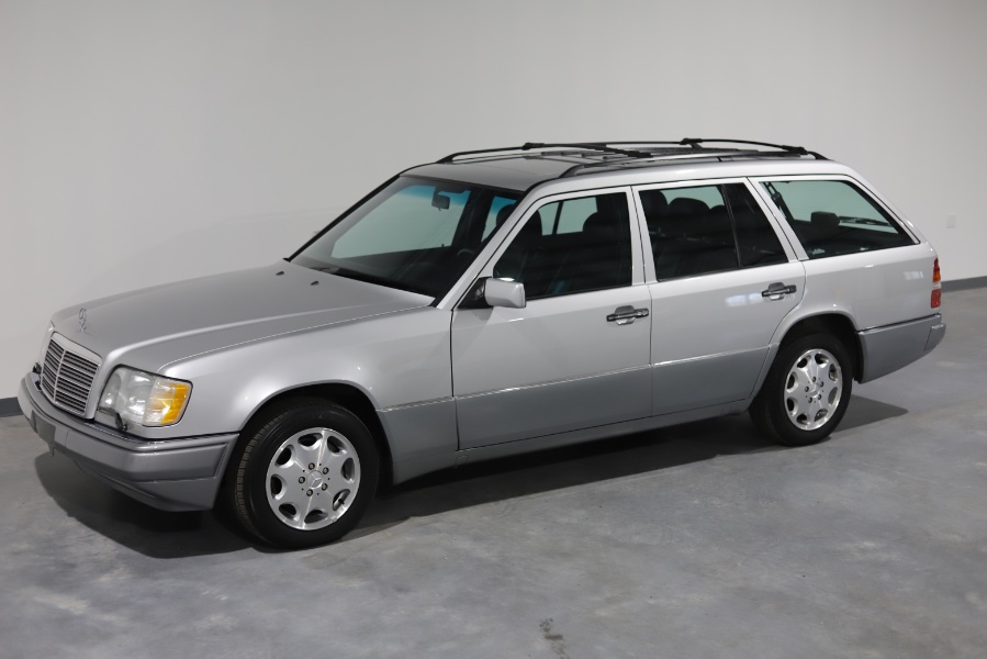 1995 Mercedes-Benz E Class 4dr Wagon 3.2L, available for sale in North Salem, New York | Meccanic Shop North Inc. North Salem, New York