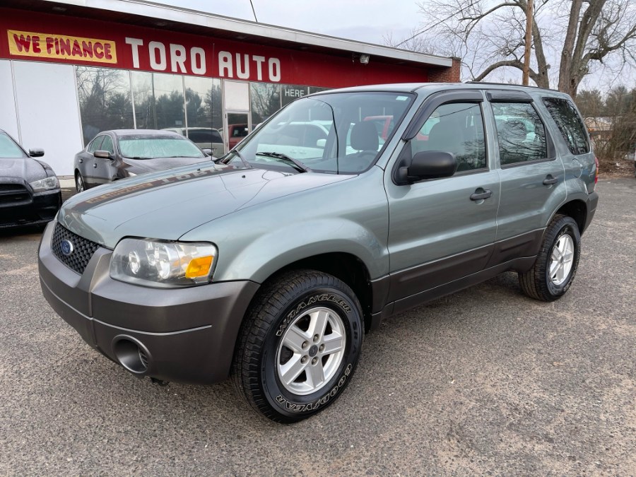 2007 Ford Escape 2WD 4dr I4 Auto XLS, available for sale in East Windsor, Connecticut | Toro Auto. East Windsor, Connecticut
