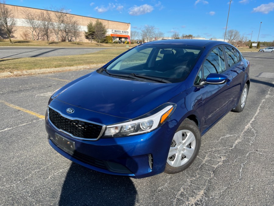 2017 Kia Forte LX AT's photo