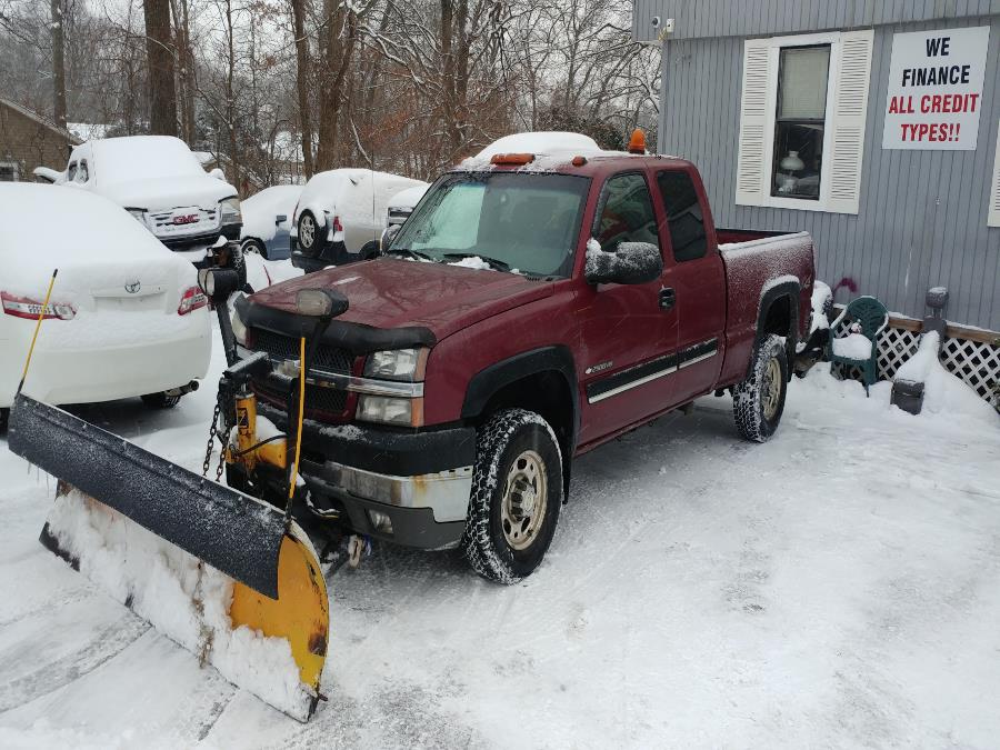 2004 Chevrolet Silverado 2500HD Ext Cab 157.5" WB 4WD LS, available for sale in Chicopee, Massachusetts | Matts Auto Mall LLC. Chicopee, Massachusetts