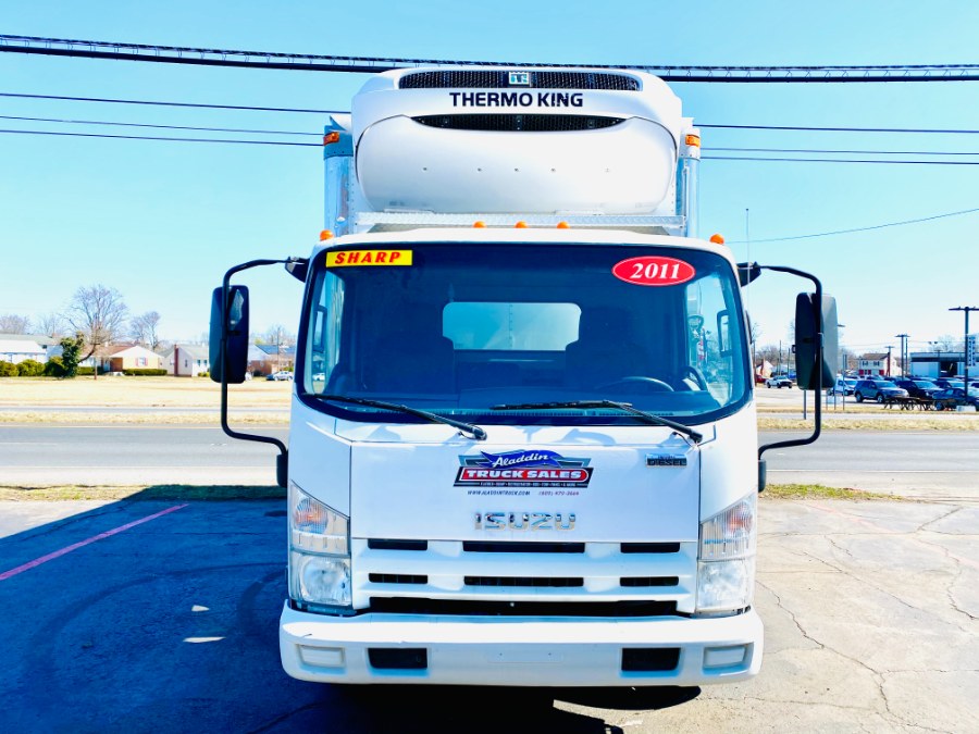 2011 Isuzu NQR's photo