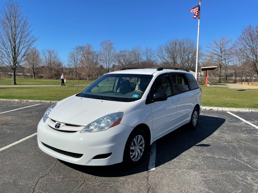 2008 Toyota Sienna 5dr 8-Pass Van LE FWD, available for sale in Lyndhurst, New Jersey | Cars With Deals. Lyndhurst, New Jersey