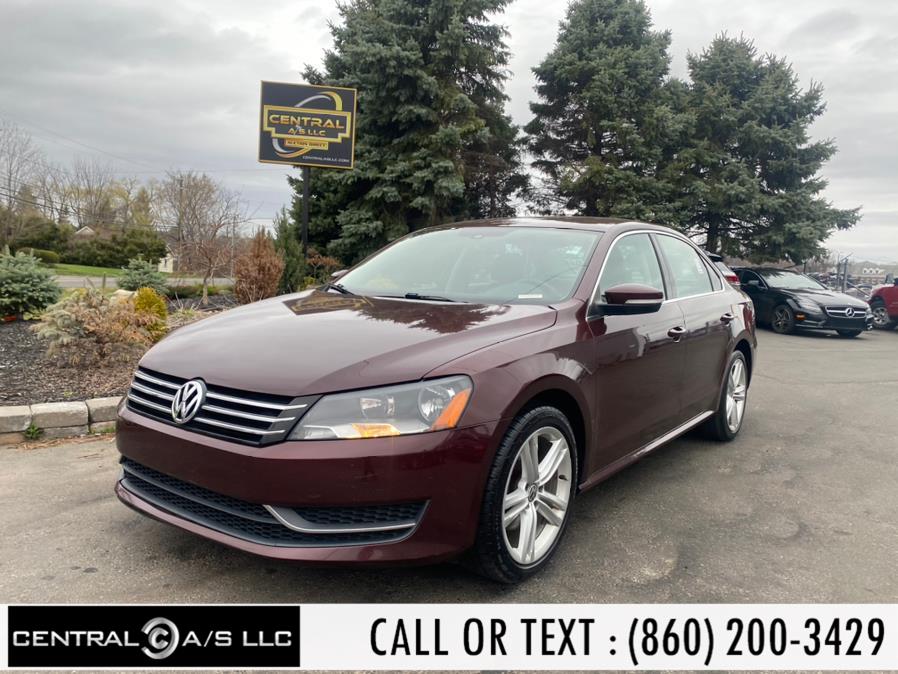 2013 Volkswagen Passat 4dr Sdn 2.5L Auto SE w/Sunroof & Nav PZEV, available for sale in East Windsor, Connecticut | Central A/S LLC. East Windsor, Connecticut