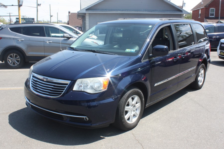 2012 Chrysler Town & Country 4dr Wgn Touring, available for sale in Little Ferry, New Jersey | Victoria Preowned Autos Inc. Little Ferry, New Jersey